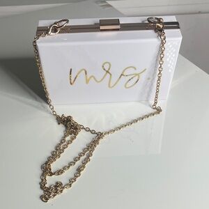 White Acrylic Mrs. Clutch Purse Gold Script  Lettering gold-tone chain